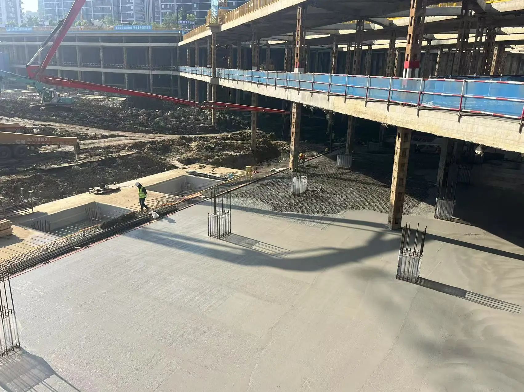 1746497955249124rrd2.jpg 4cfeec823b401728a5b5e25f8204331a.jpg