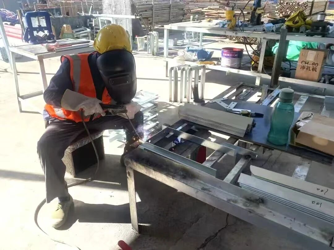 1760065400271999A22U.jpg 79ea70fb3c43636508ab777f99554497.jpg